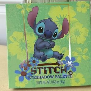 Taste Beauty Disney Stitch Eyeshadow Palette